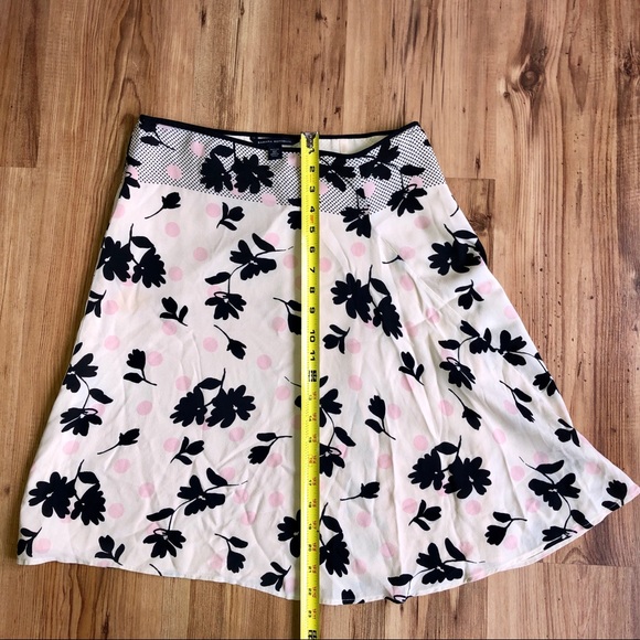 BANANA REPUBLIC Silk Floral Skirt Size 4 Petite Women’s - Picture 10 of 16